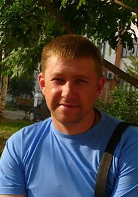 Илья из Лиды, ищу на сайте знакомства на одну ночь