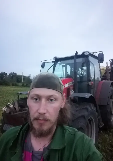Денис из Бугульмы, ищу на сайте знакомства на одну ночь