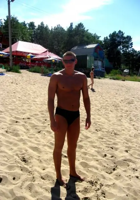 Я Денис, 38, из Ухты, ищу знакомство для приятного времяпровождения