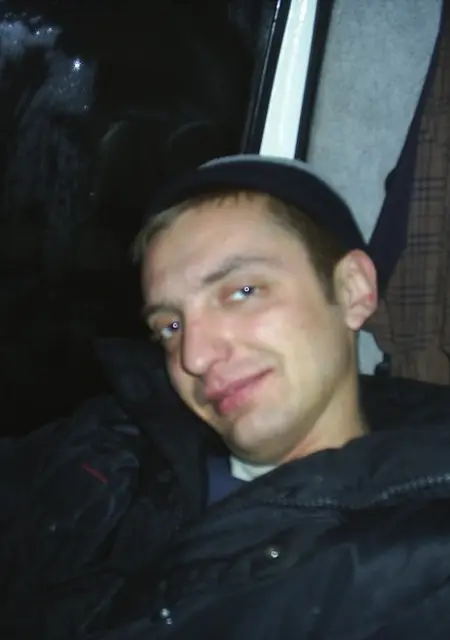 Станислав из Каменска-Уральского, ищу на сайте знакомства на одну ночь