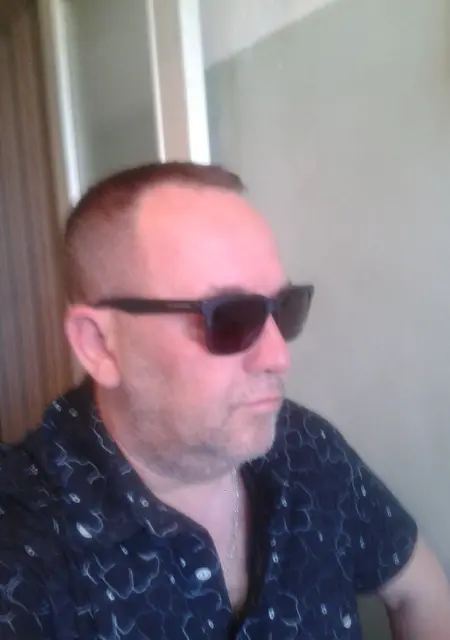 Nec Neiz из Дзержинска, мне 58, познакомлюсь на одну ночь