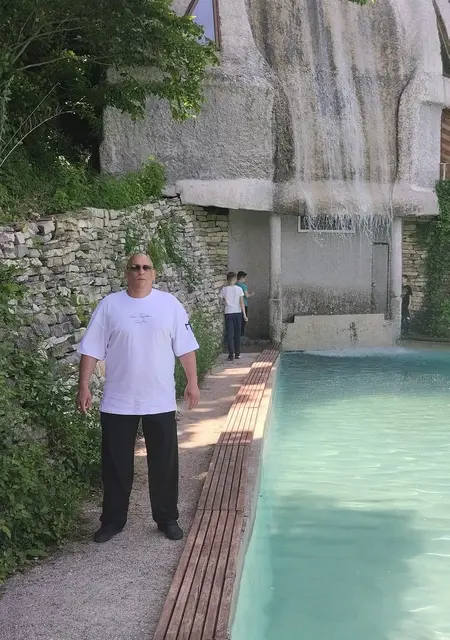 Владимир из Туапсе, ищу на сайте знакомства без обязательств