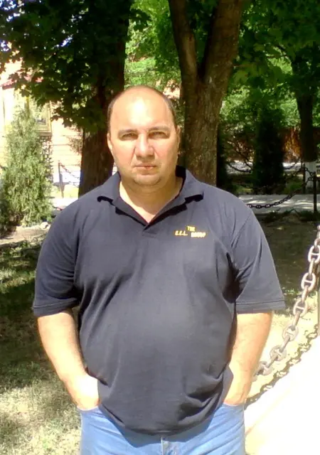 Сергей из Херсона, ищу на сайте знакомства на одну ночь