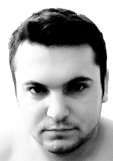 Аелксандр из Тарасовского, ищу на сайте знакомства без обязательств