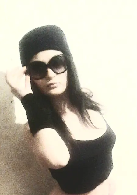 Я Сладкая Вишенка, 31, из Ставрополя, ищу знакомство для приятного времяпровождения