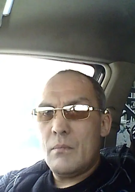 Nikolai из Чульмана, мне 58, познакомлюсь на одну ночь