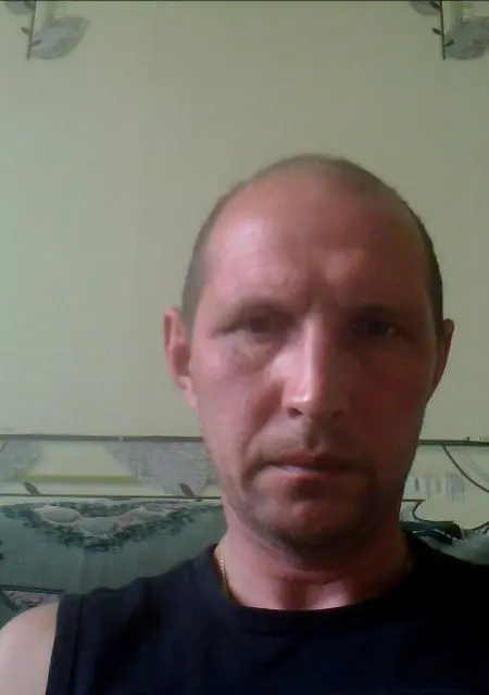 Я Вячеслав, 52, из Новомосковска, ищу знакомства на одну ночь