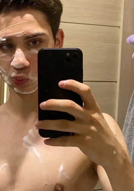 Я Никита, 19, из Одинцова, ищу знакомства без обязательств