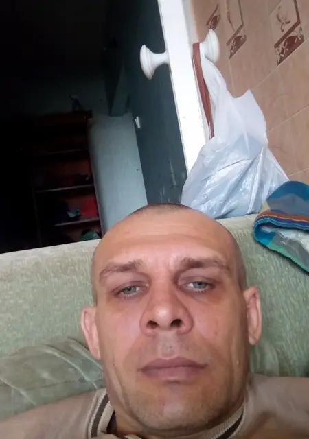 Алексей из Брянска, ищу на сайте приятное времяпровождение