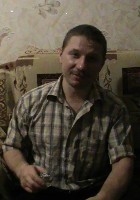 Я Валера, 48, знакомлюсь для общения в Киселевске