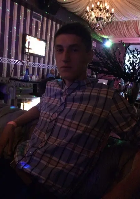 Я Данил, 31 років, знайомлюсь для постійних стосунків у Полтаве