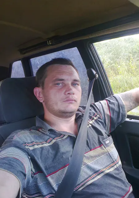 Константин из Серпухова, мне 42, познакомлюсь для общения