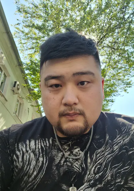 Я Дима, 31, знакомлюсь без обязательств в Уссурийске