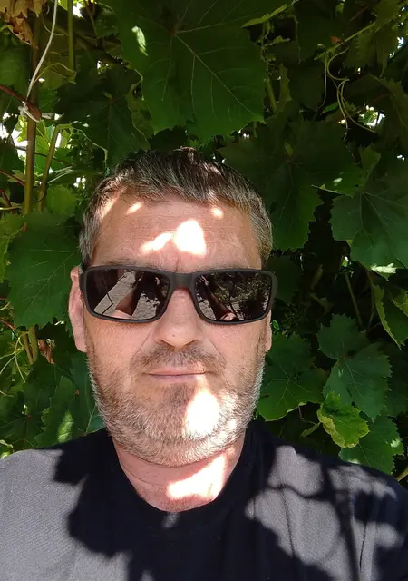 Я Евгений, 25, из Ростова-на-Дону, ищу знакомства на одну ночь