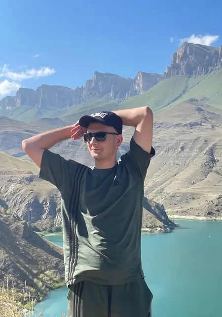 Александр из Орска, ищу на сайте знакомства на одну ночь