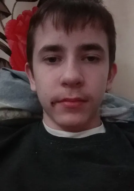 Я Limick, 18, из Тюмени, ищу знакомства на одну ночь