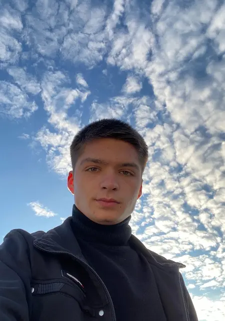 Антон из Армавира, ищу на сайте знакомства без обязательств