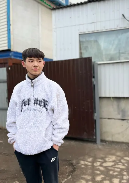 Я Никита, 19, из Рязани, ищу знакомство для постоянных отношений