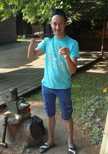 Иван из Коврова, мне 32, познакомлюсь на одну ночь