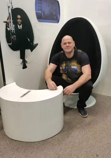 Я Денис, 41, знакомлюсь для открытые отношения в Колпине