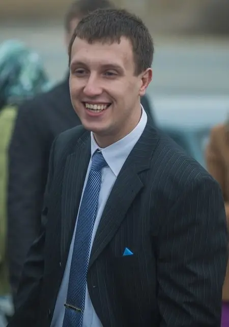 Я Антон, 38, знакомлюсь для приятного времяпровождения в Великом Новгороде