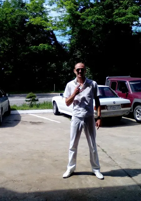 Я Макс, 37, из Туапсе, ищу знакомства без обязательств