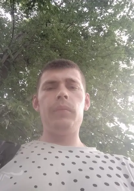 Андрей из Воронежа, мне 34, познакомлюсь на одну ночь