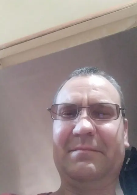 Я Роман, 50, из Смоленска, ищу знакомство для приятного времяпровождения