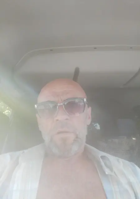Я Семён, 57, из Екатеринбурга, ищу знакомство для приятного времяпровождения