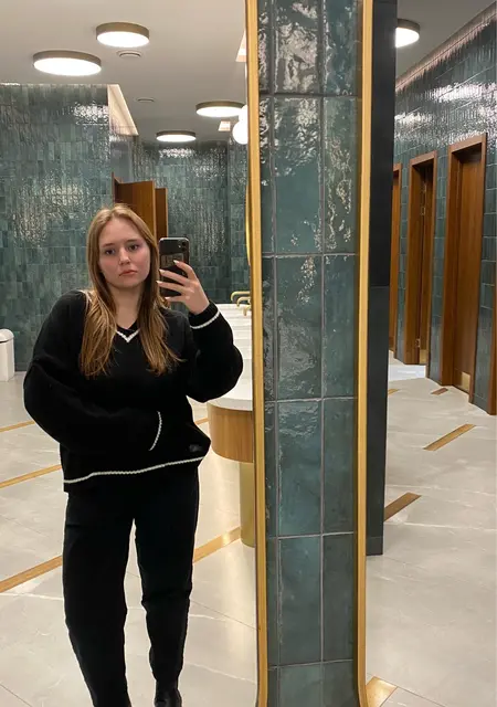 Надежда из Химок, мне 20, познакомлюсь на одну ночь