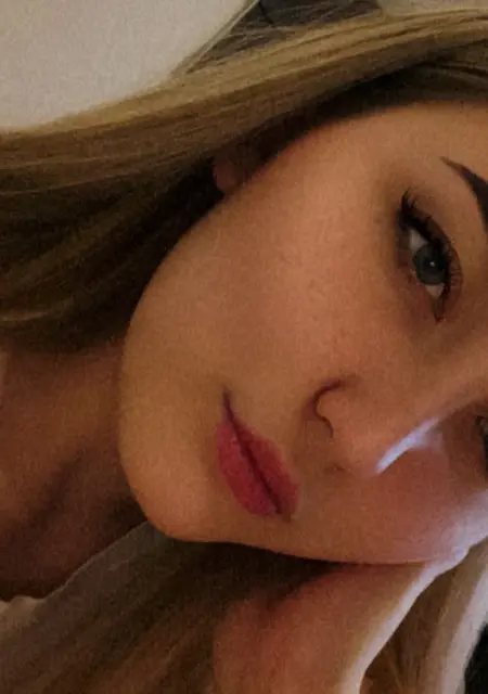 Кристина из Волгограда, мне 23, познакомлюсь для общения