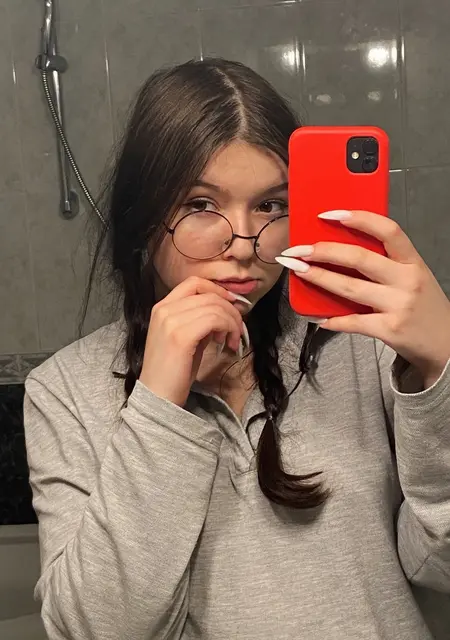 Анастасия из Тольятти, ищу на сайте приятное времяпровождение