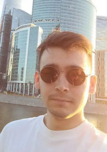 Я Денис, 26, знакомлюсь без обязательств в Ижевске