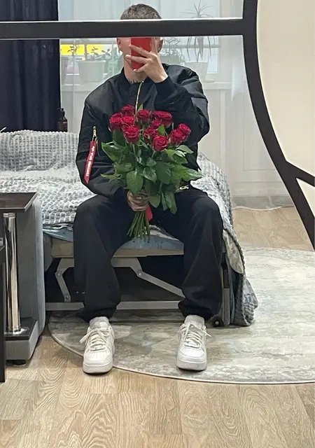 Даня из Мурманска, ищу на сайте знакомства на одну ночь