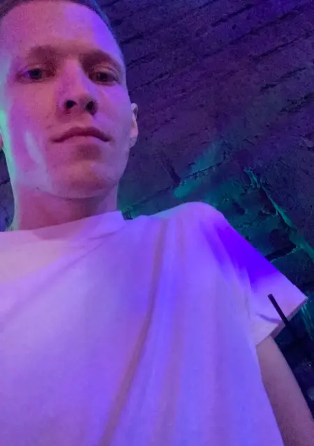 Я Руслан, 27, из Верхней Пышмы, ищу знакомство для постоянных отношений