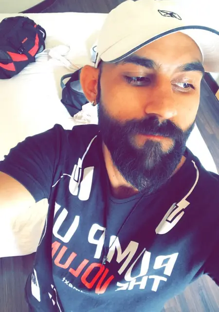 Mickey из Сонипат, мне 34, познакомлюсь для приятного времяпровождения