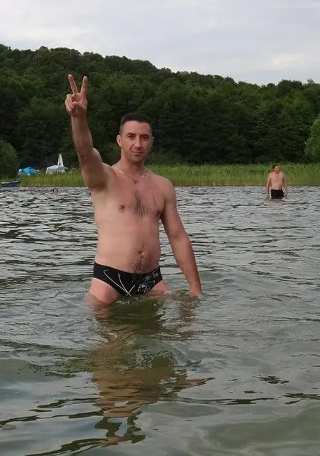 Я Дмитрий, 43, знакомлюсь без обязательств в Иванове