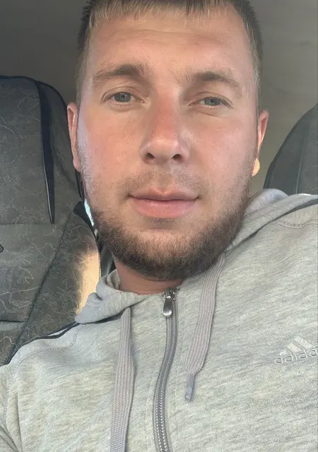 Артём из Москвы, мне 30, познакомлюсь без обязательств