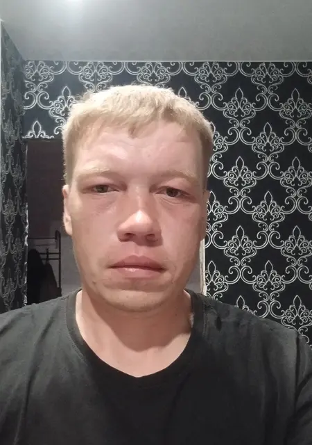 Александр из Искитима, мне 31, познакомлюсь на одну ночь