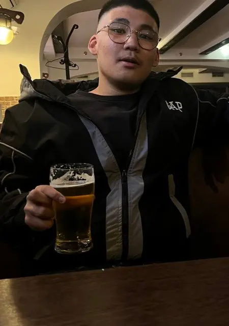 Я Даулет, 18, знакомлюсь без обязательств в Омске