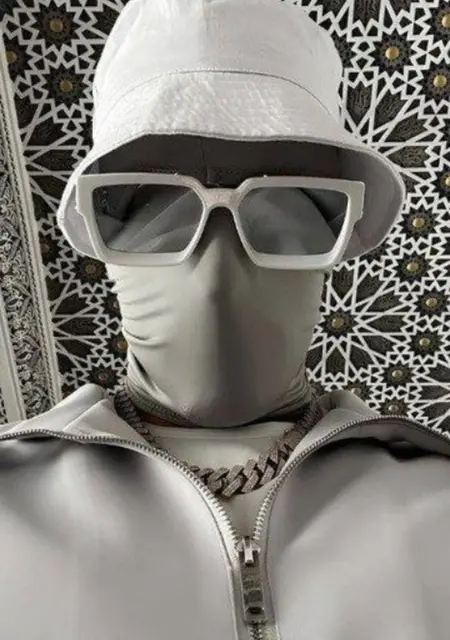 Самат из Набережных Челнов, мне 19, познакомлюсь для приятного времяпровождения