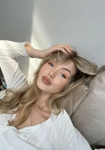 Я Алена, 20, знакомлюсь без обязательств в Ростове-на-Дону