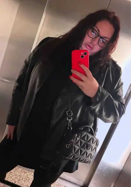 Я Светлана, 32, знакомлюсь для дружбы в Москве