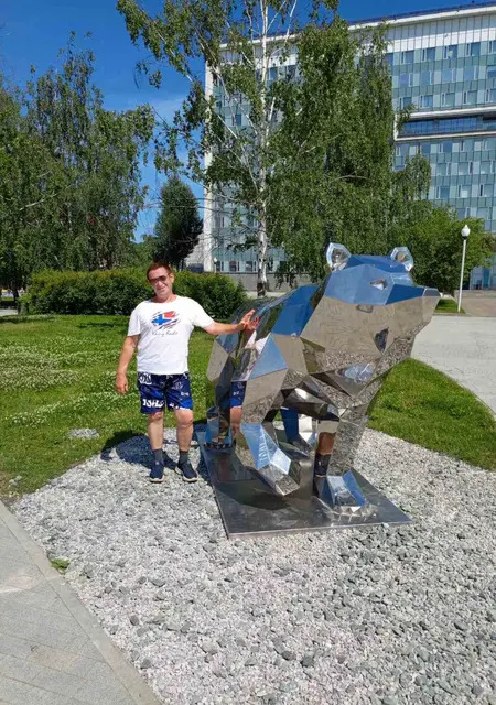 Valeriy из Екатеринбурга, ищу на сайте знакомства без обязательств