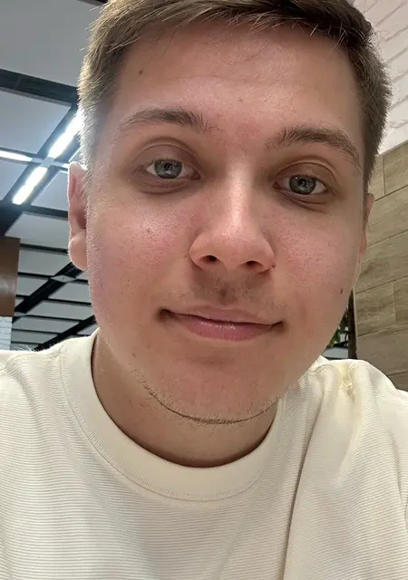 Я Артем, 21, из Барнаула, ищу знакомство для вирта