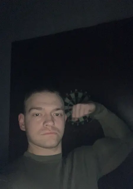 Денис из Сызрани, мне 20, познакомлюсь без обязательств