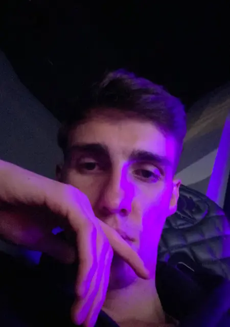 Я Изнаур, 27, знакомлюсь без обязательств в Грозном