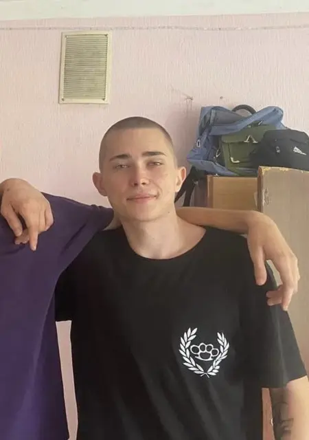 Я Kirill, 18, знакомлюсь без обязательств в Нальчике