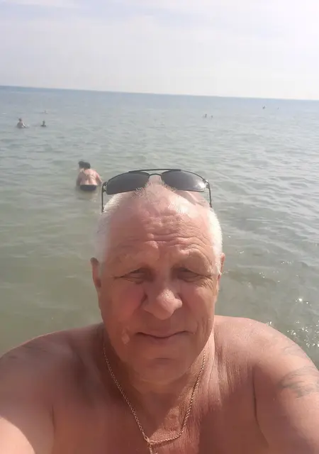 Сергей из Краснодара, мне 62, познакомлюсь без обязательств