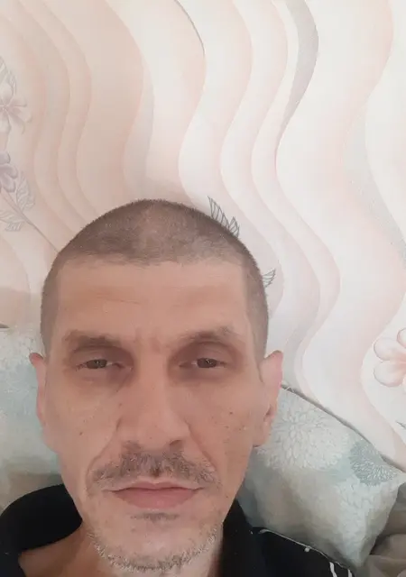 First из Уфы, мне 46, познакомлюсь на одну ночь